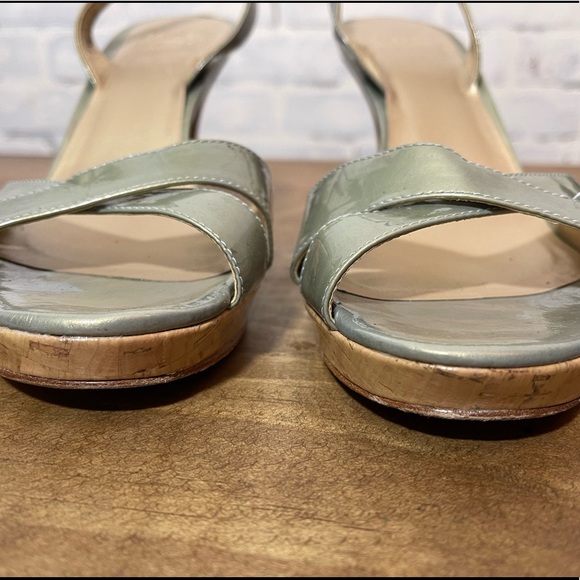 Staurt Weitzman metallic & cork sling back heels - Picture 5 of 14